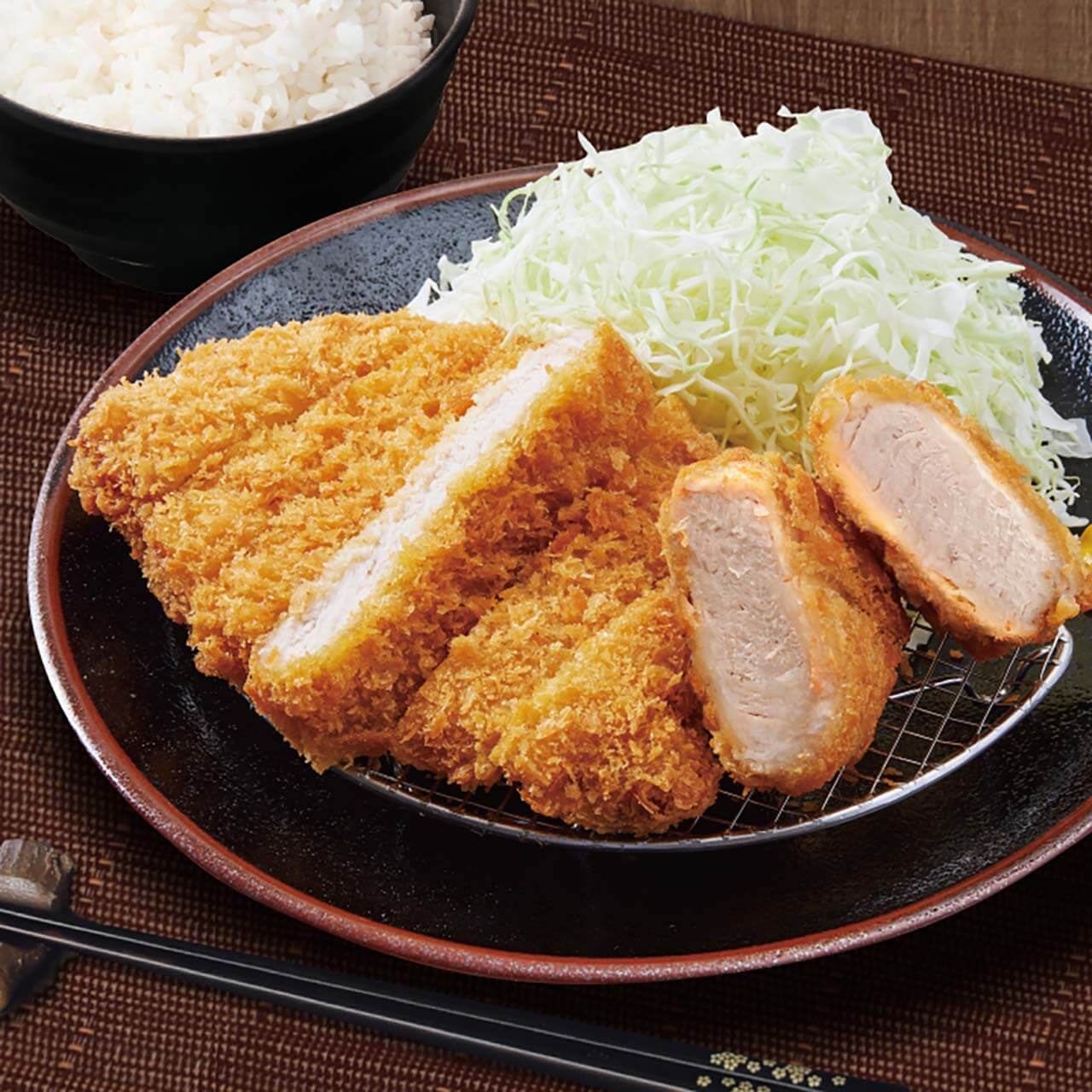 贅沢三元豚ミックスカツ弁当　（豚ロース、ヒレカツ1）