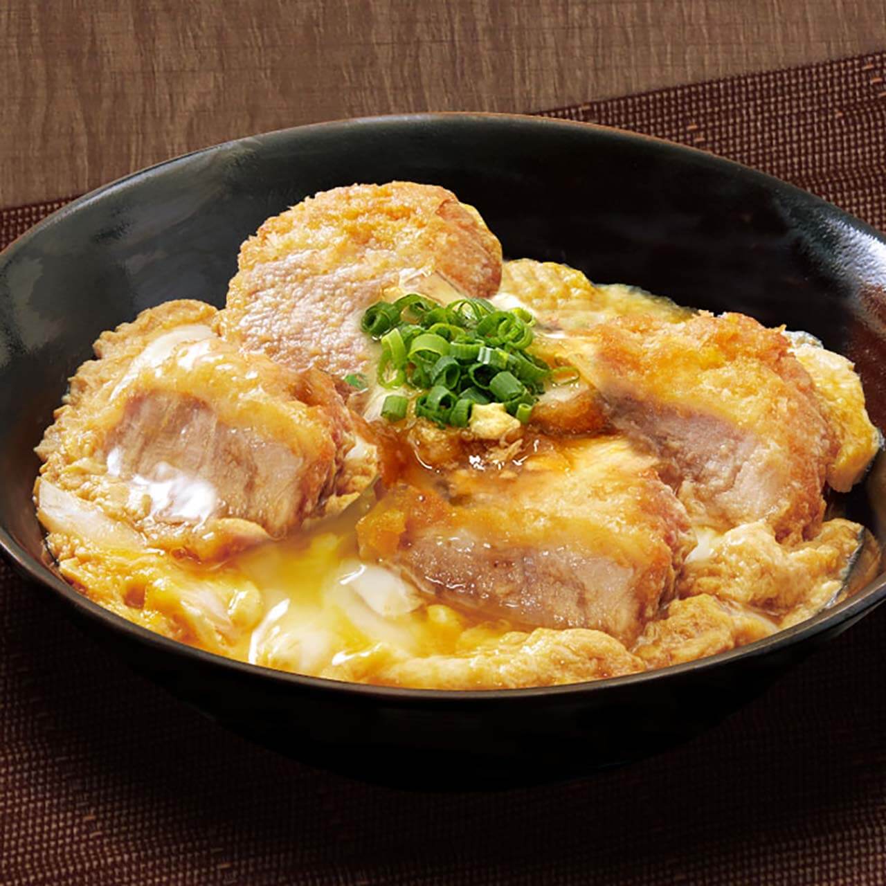 三元豚ヒレカツとじ丼